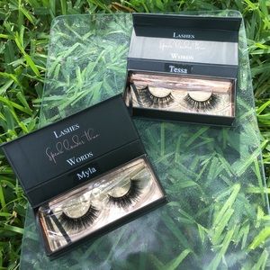 2 Sets of Mink Lashes